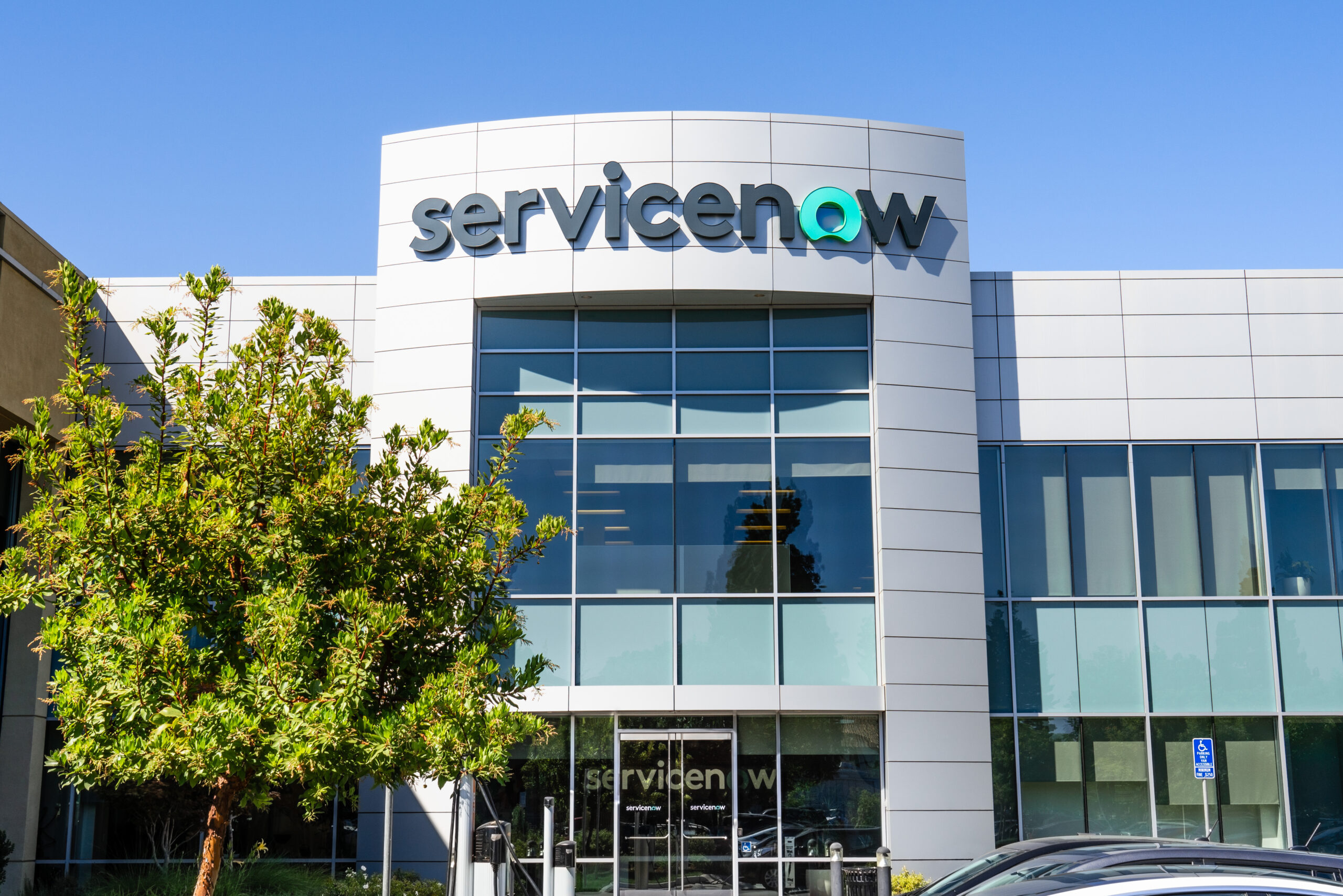 Warning to ServiceNow admins: Fix your access control lists now