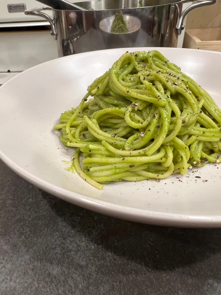 An Easy Creamy Spinach Pesto Recipe for Pasta